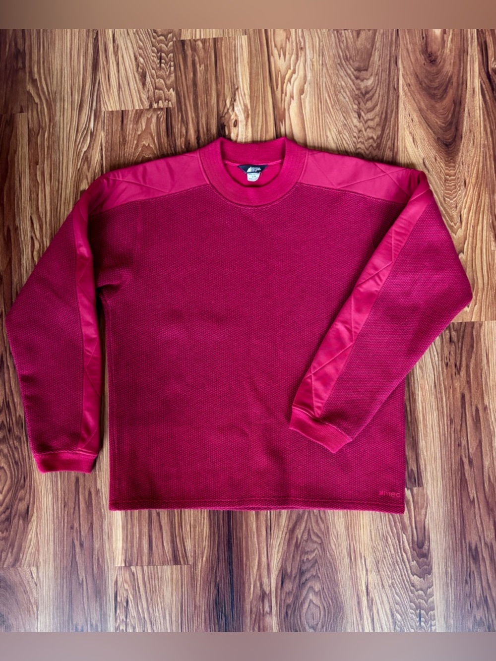 Vintage MEC Crewneck Sweater in Deep Red Wool Poly Blend Size L